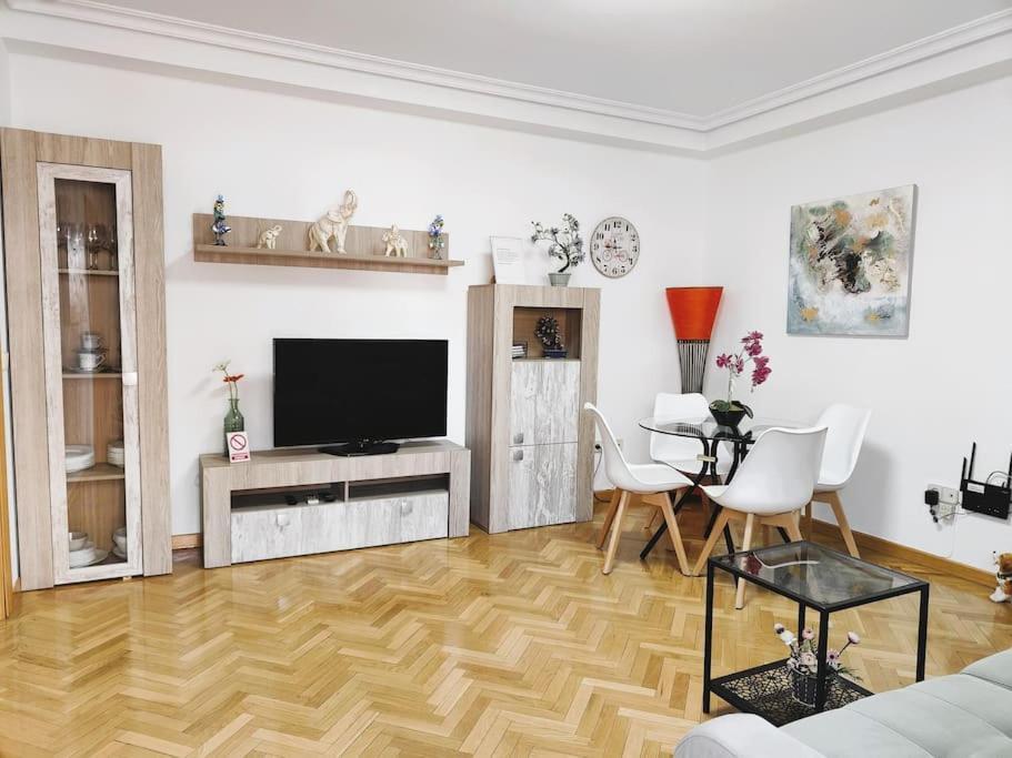 Apartamentos Turisticos Seviro Madrid Eksteriør bilde